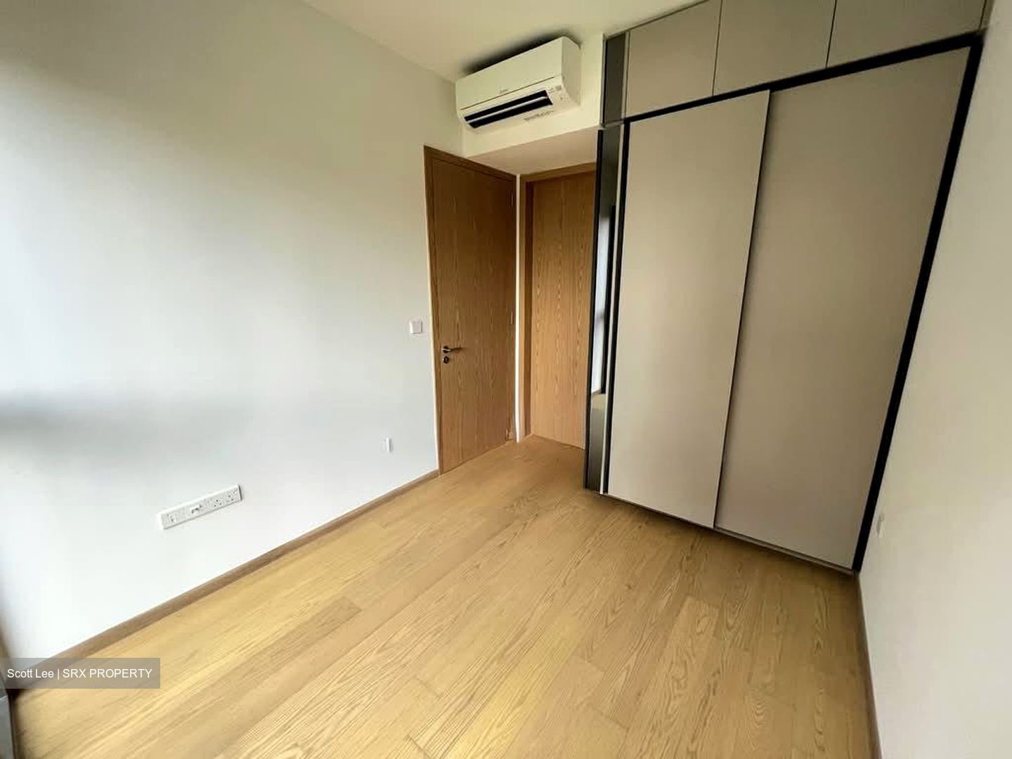 Midwood (D23), Condominium #574064431